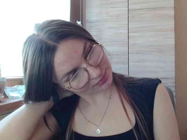 Ellyxcute Live Webcam on BongaCams