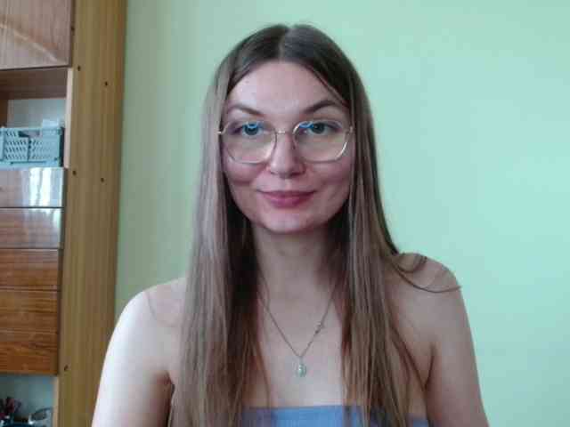 Модель: Ellyxcute