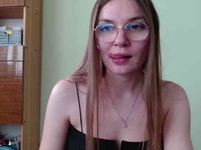 Ellyxcute webcam