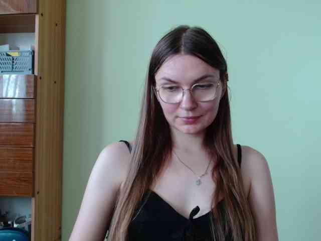 Ellyxcute Live Webcam on BongaCams