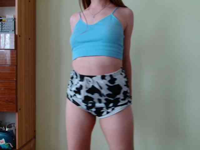 Ellyxcute webcam