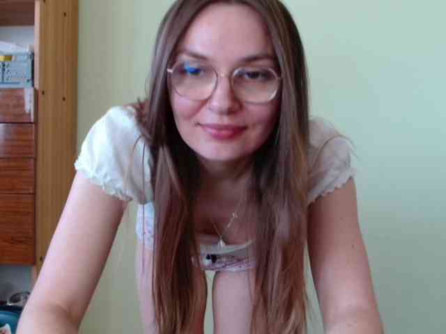 Ellyxcute Live Webcam on BongaCams
