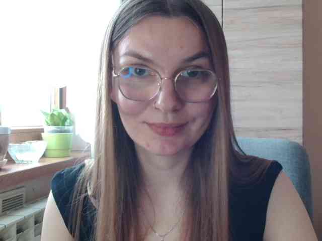 Ellyxcute Live Webcam on BongaCams