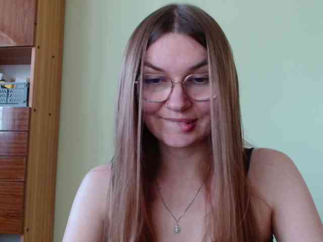 Ellyxcute webcam