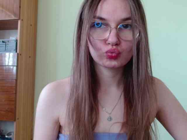 Ellyxcute webcam