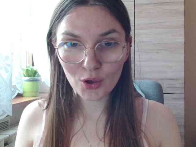 Ellyxcute Live Webcam on BongaCams