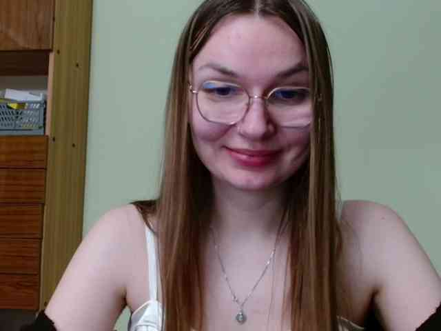 Ellyxcute Live Webcam on BongaCams