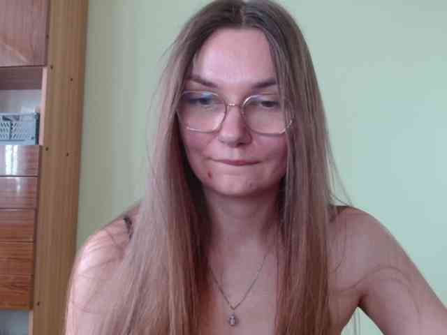Ellyxcute webcam