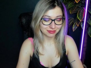 xxHeidiLove Porn Show