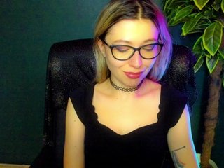 xxHeidiLove Porn Show