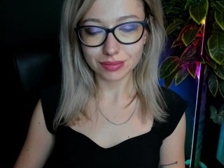 xxHeidiLove Porn Show