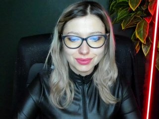 xxHeidiLove Porn Show