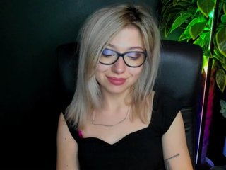 xxHeidiLove Porn Show