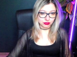 xxHeidiLove Porn Show