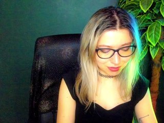 xxHeidiLove Porn Show