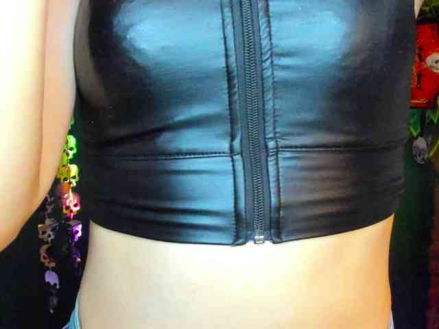 xxHeidiLove webcam
