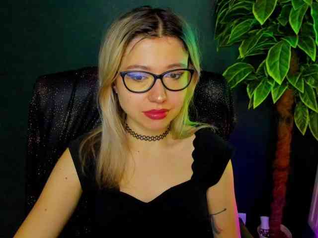 xxHeidiLove xxHeidiLove