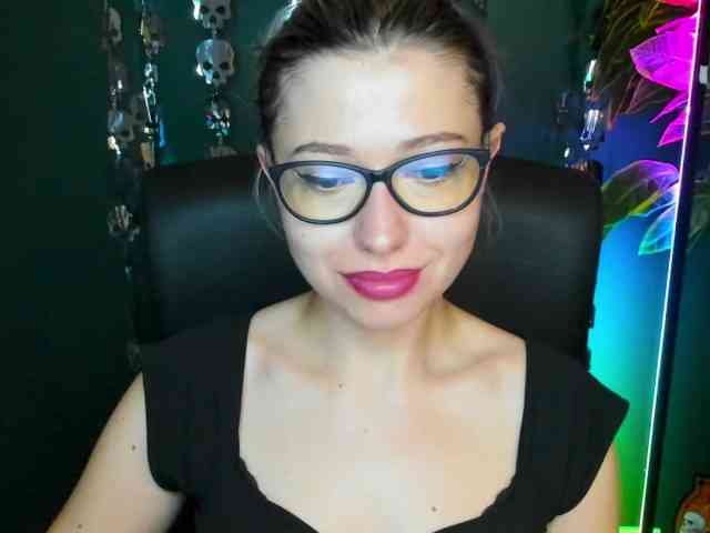 xxHeidiLove webcam