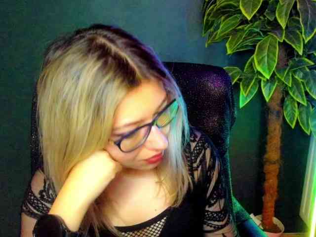 xxHeidiLove xxHeidiLove