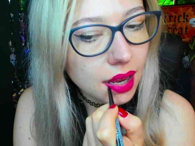 xxHeidiLove webcam