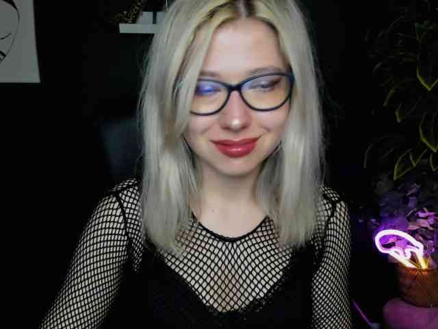 Модель: xxHeidiLove