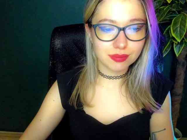 xxHeidiLove xxHeidiLove