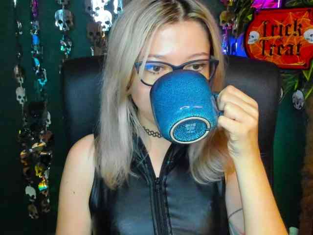 xxHeidiLove webcam