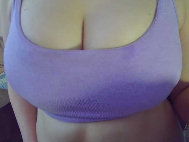 Leysun7's BongaCams show and profile