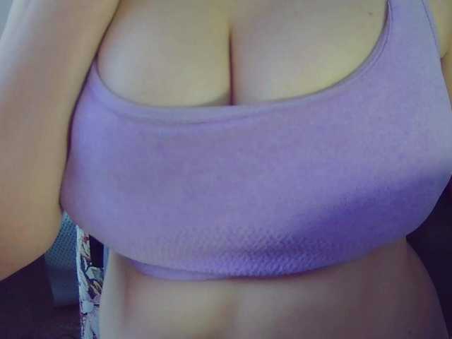 Leysun7's BongaCams show and profile