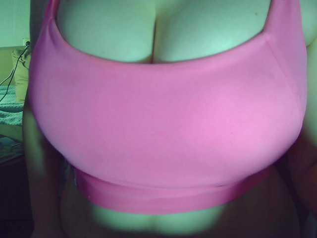 Leysun7's BongaCams show and profile