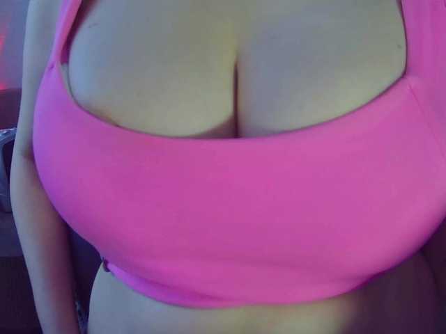 Leysun7's BongaCams show and profile