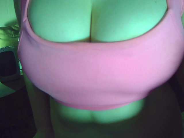 Leysun7's BongaCams show and profile