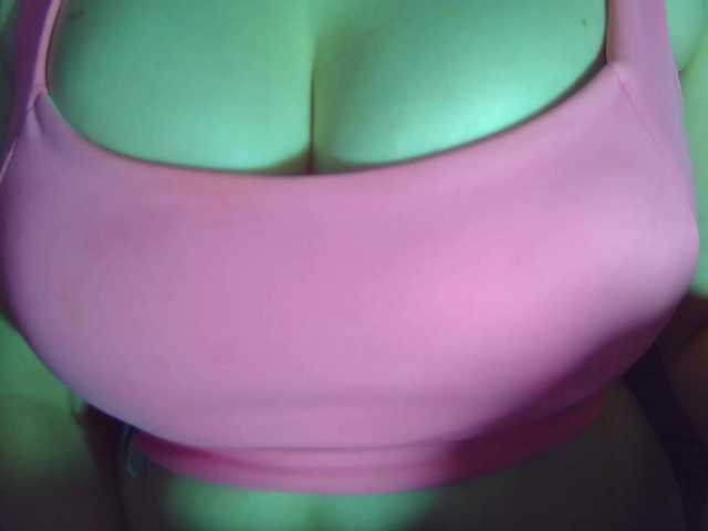 Leysun7's BongaCams show and profile