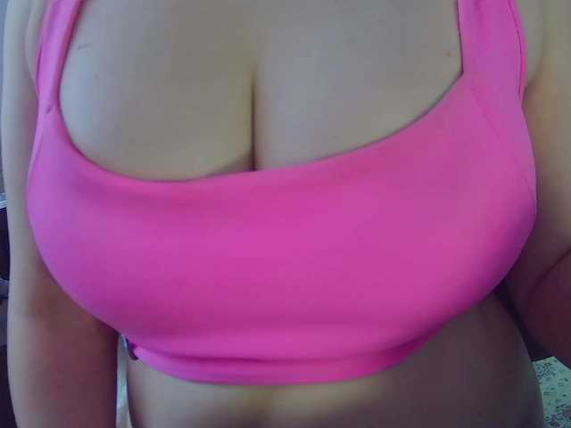 Leysun7's BongaCams show and profile