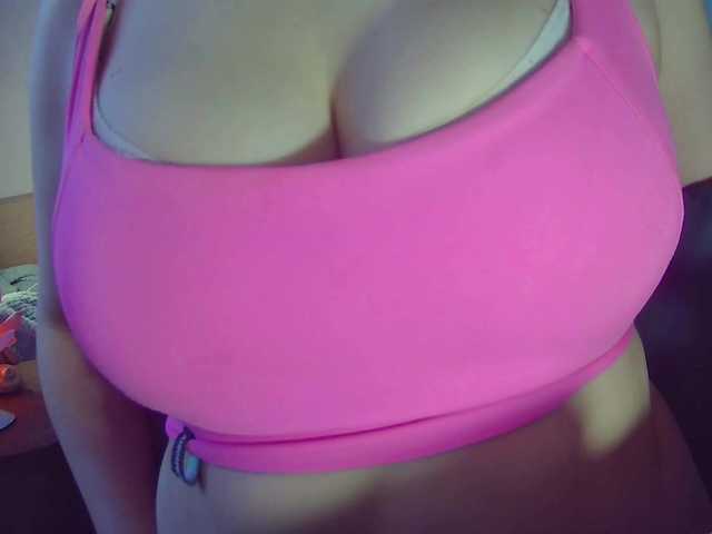 Leysun7's BongaCams show and profile