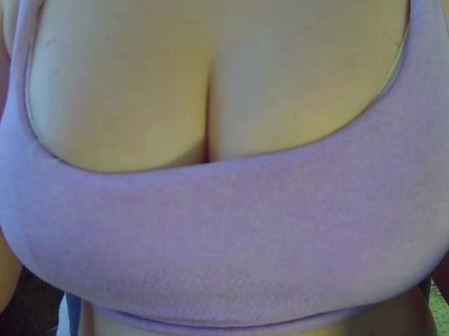 Leysun7's BongaCams show and profile