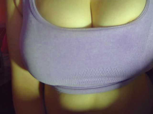 Leysun7's BongaCams show and profile