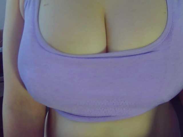 Leysun7's BongaCams show and profile