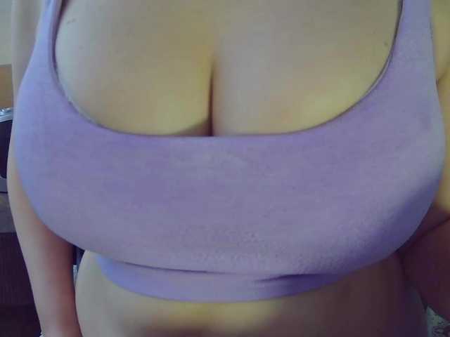 Leysun7 from BongaCams