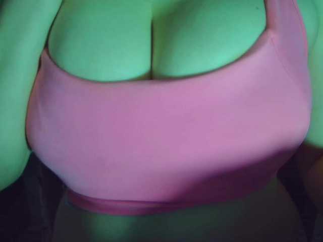 Leysun7's BongaCams show and profile