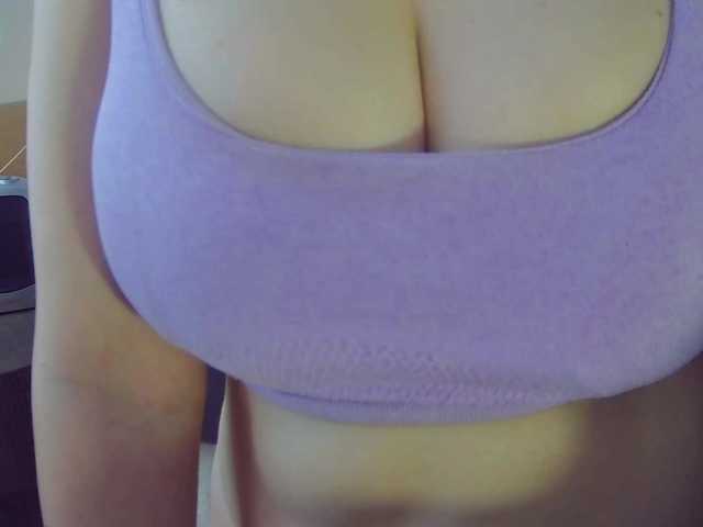 Leysun7's BongaCams show and profile