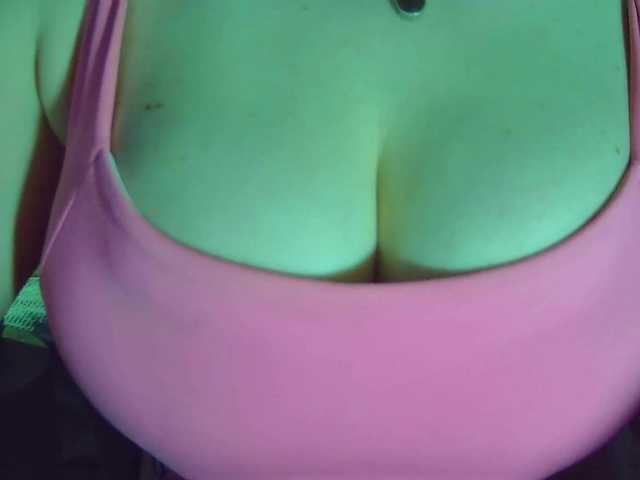 Leysun7's BongaCams show and profile