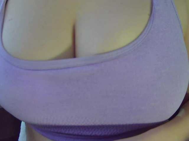 Leysun7's BongaCams show and profile