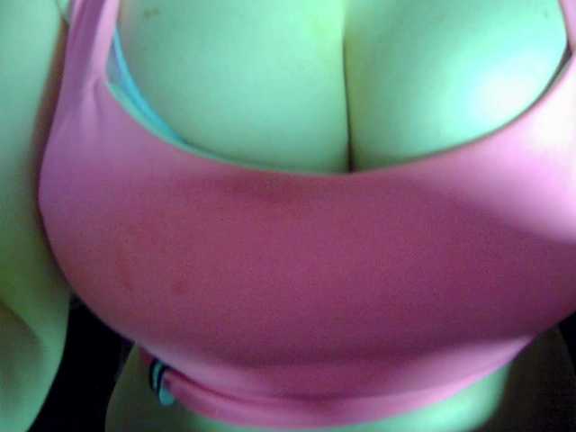 Leysun7's BongaCams show and profile