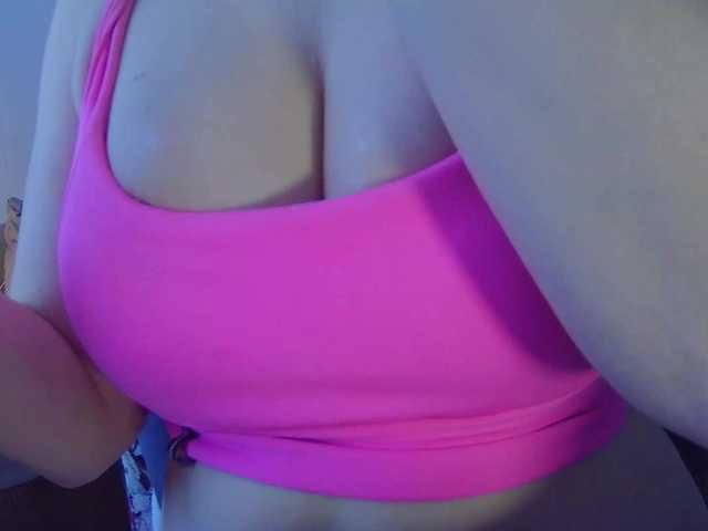 Leysun7's BongaCams show and profile