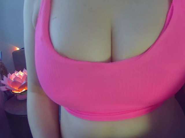 Leysun7's BongaCams show and profile