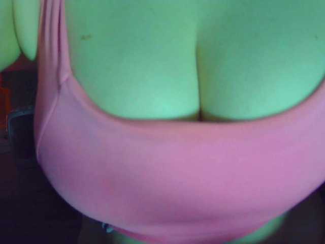 Leysun7's BongaCams show and profile