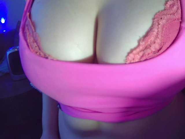 Leysun7's BongaCams show and profile