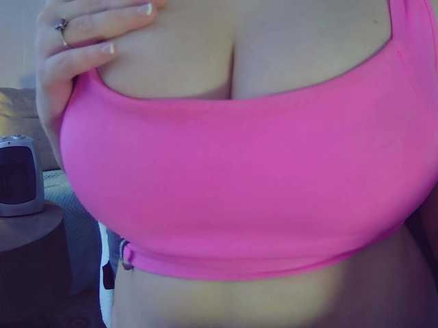 Leysun7's BongaCams show and profile