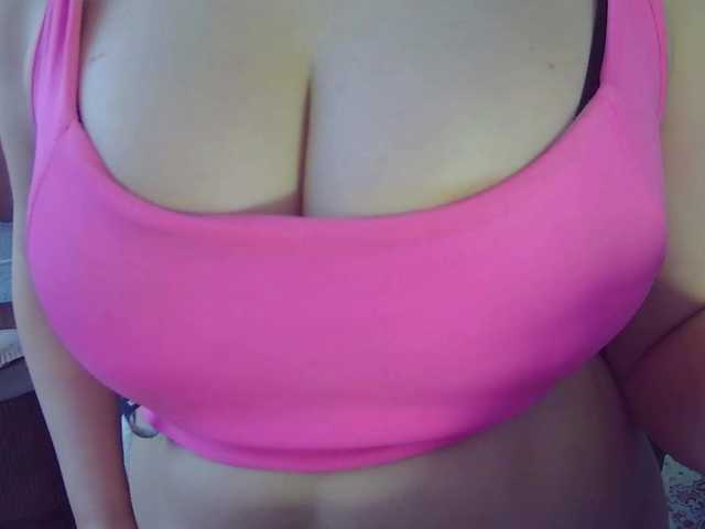 Leysun7's BongaCams show and profile